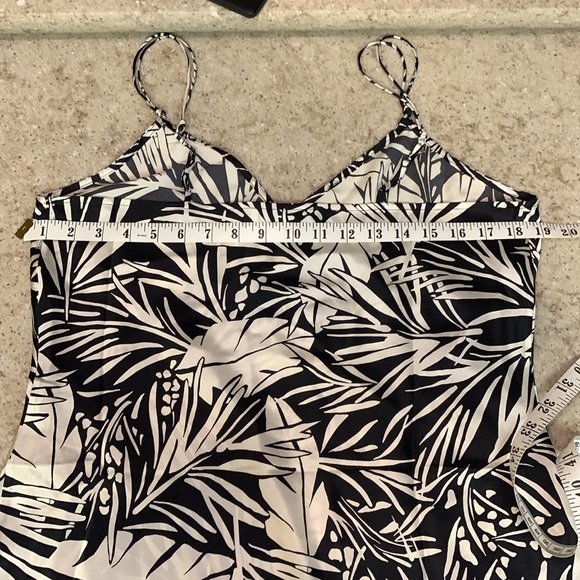 NWOT FRAME Palm-Printed V-Neck Cami in 100% Washable Silk Size Large - Picture 9 of 13